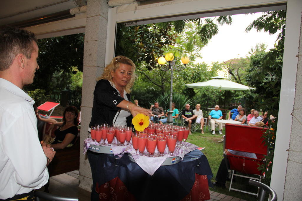 Hotel Villa Celeste San Mauro Mare Zewnętrze zdjęcie