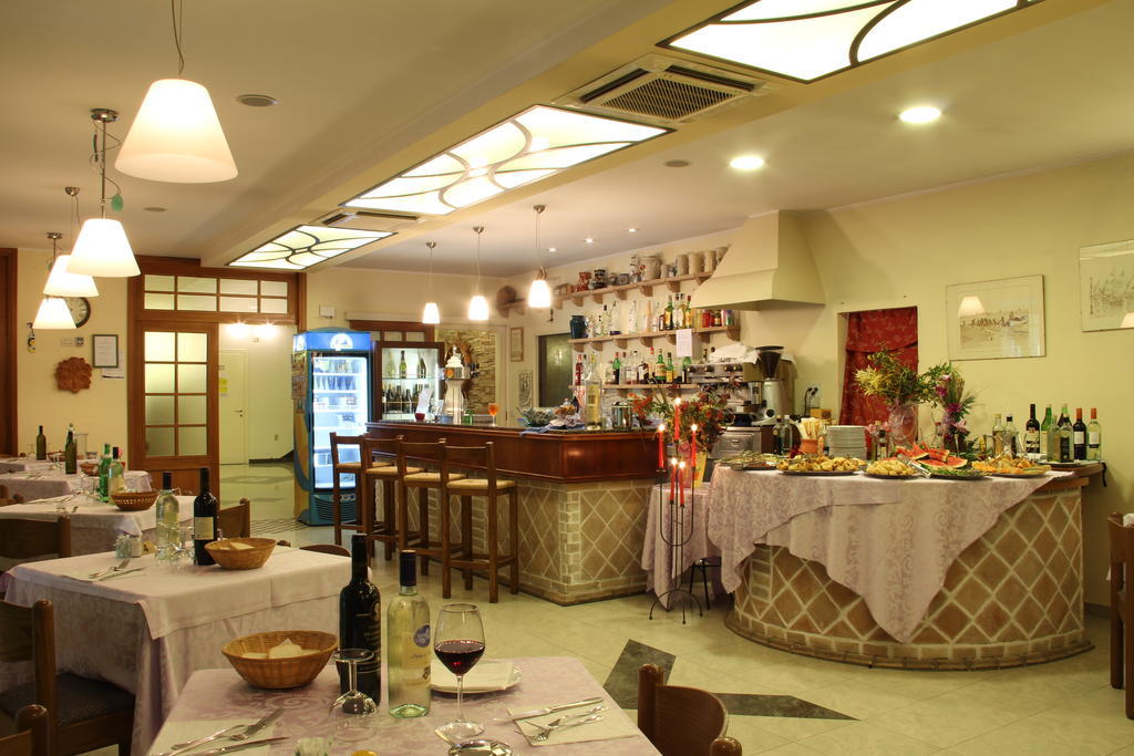 Hotel Villa Celeste San Mauro Mare Zewnętrze zdjęcie